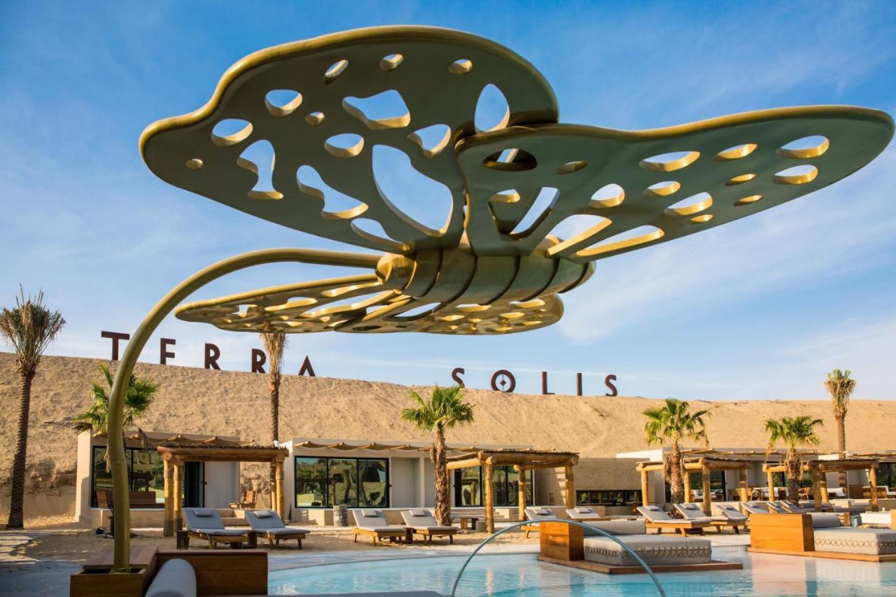 Terra Solis Dubai Bagian luar foto