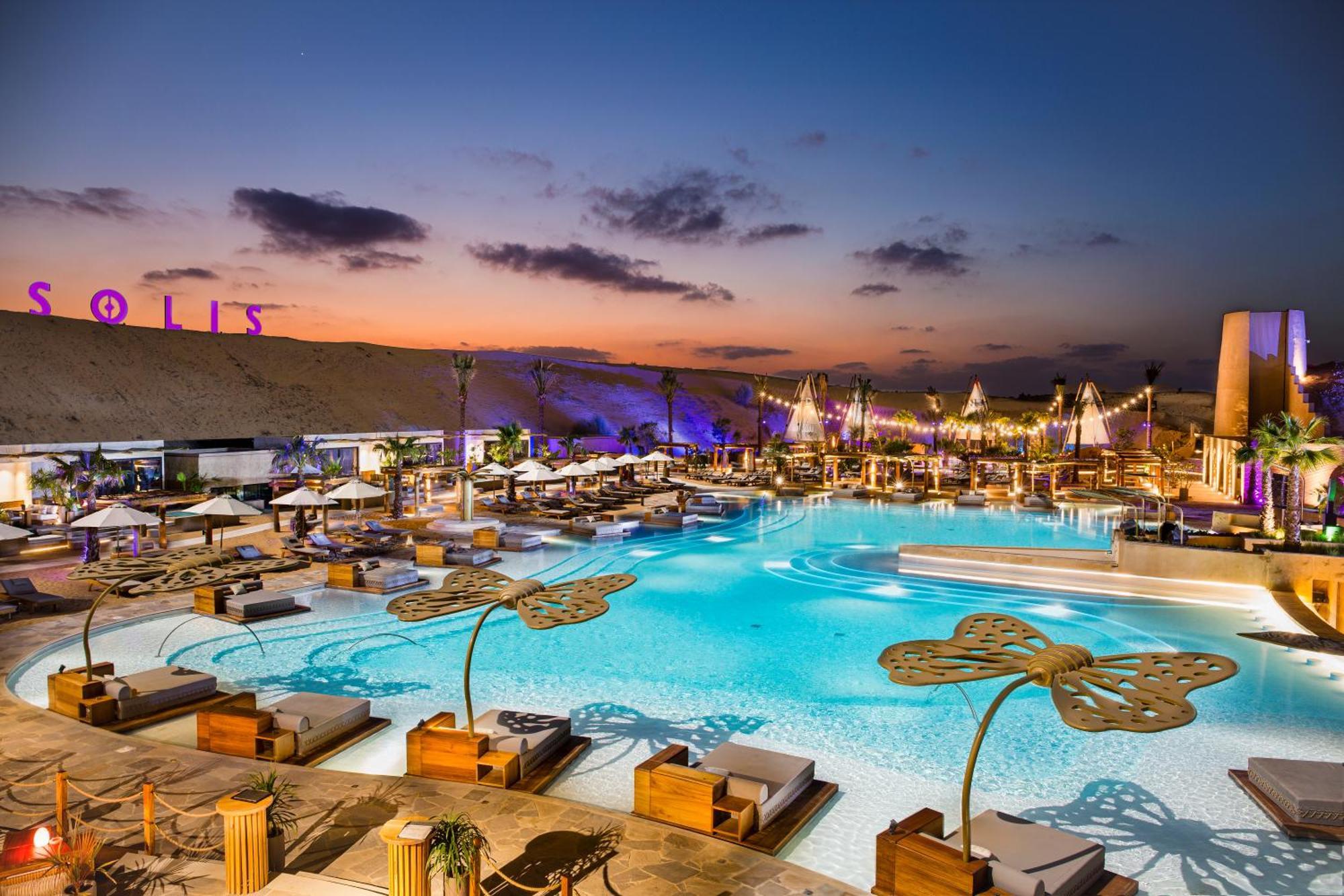 Terra Solis Dubai Bagian luar foto